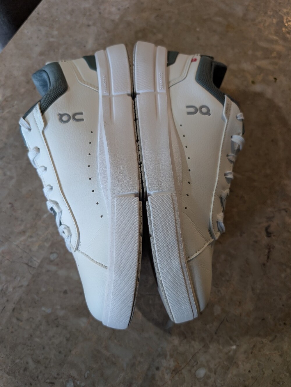 On The Roger Advantage Olive -white Swiss Engineering Shoes Men Size 8.5 No Box - Picture 10 of 13
